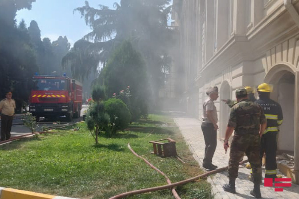 Пожар в библиотеке Азербайджанского государственного аграрного университета потушен-ФОТО -ОБНОВЛЕНО-1 