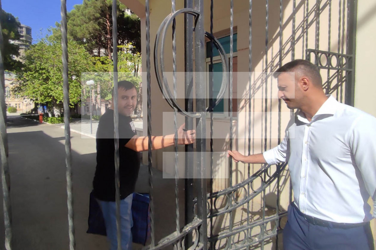 Адвокат Эльчин Садыгов отпущен под домашний арест