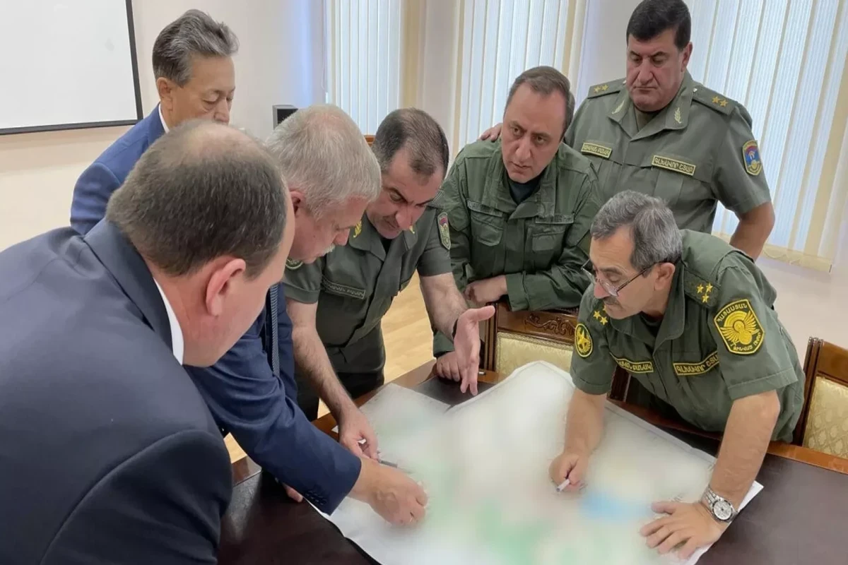 Генсек ОДКБ встретился с начальником Генштаба Армении
