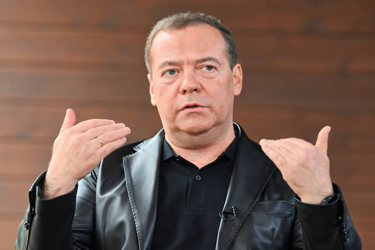 Дмитрий Медведев
