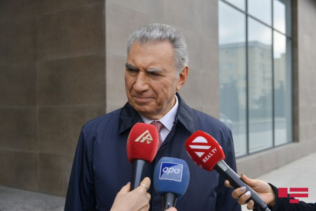 Али Гасанов награжден орденом «Шараф»