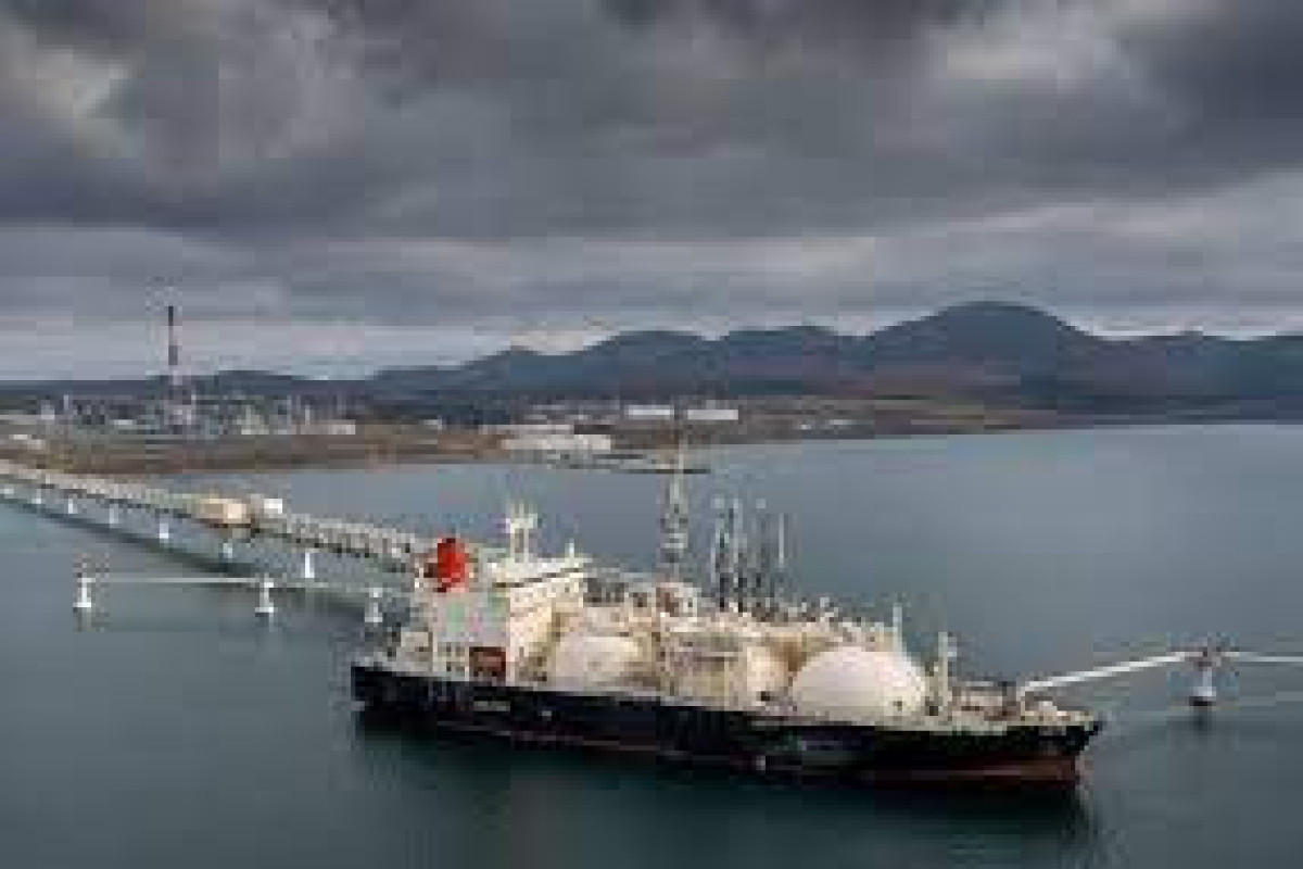Япония в 2022 финансовом году сократила импорт нефти из России на 80,5%
