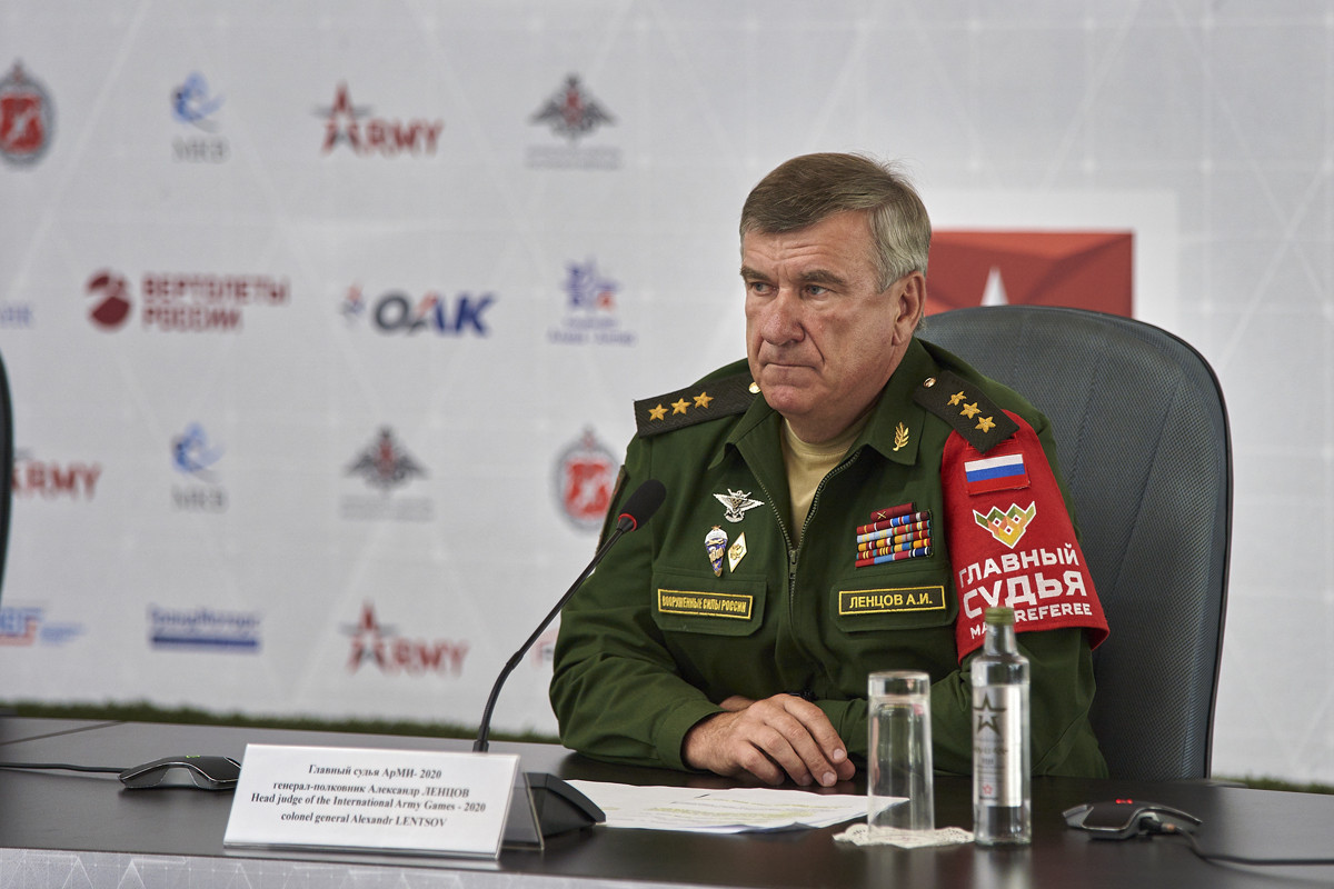 Александр Ленцов