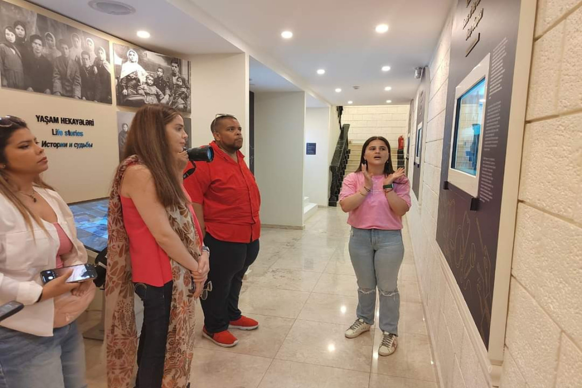 Американские журналисты посетили Губинский мемориальный комплекс геноцида-ФОТО 