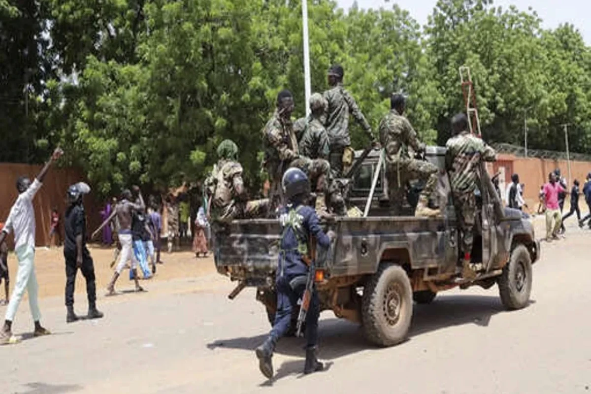 Нацгвардия Нигера обвинила военнослужащих Франции в гибели пяти своих солдат