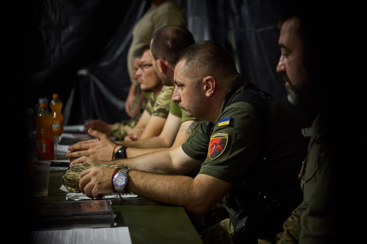 Зеленский посетил позиции украинских войск  в Донецкой оюласти-ФОТО 