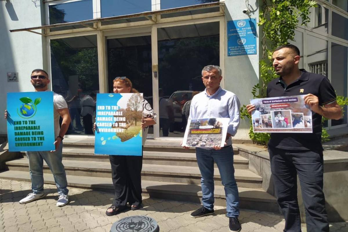 Азербайджанская община Грузии провела мирную акцию протеста перед офисом ООН в Тбилиси