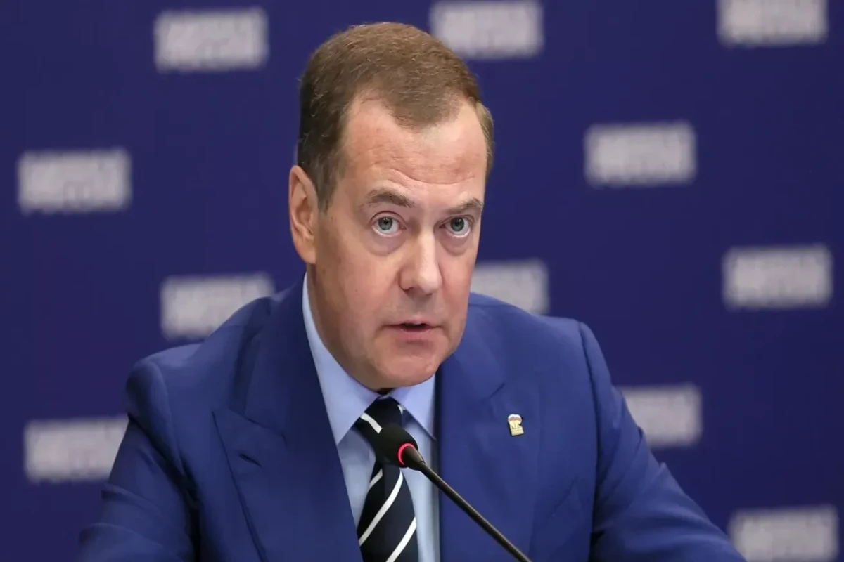 Дмитрий Медведев