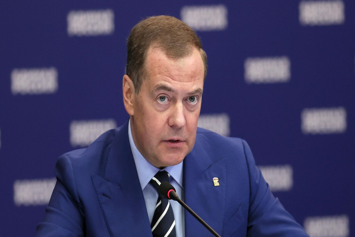 Дмитрий Медведев