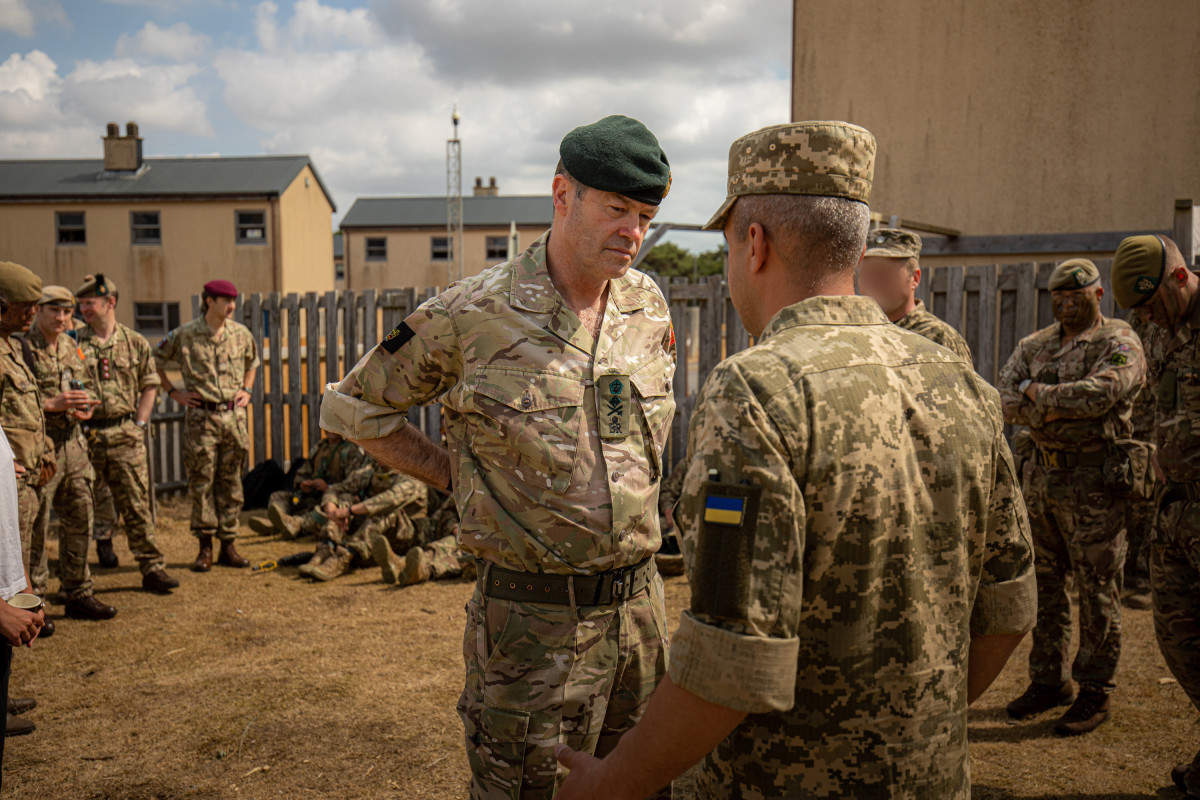 Обнародовано количество украинских военных, прошедших обучение в Британии