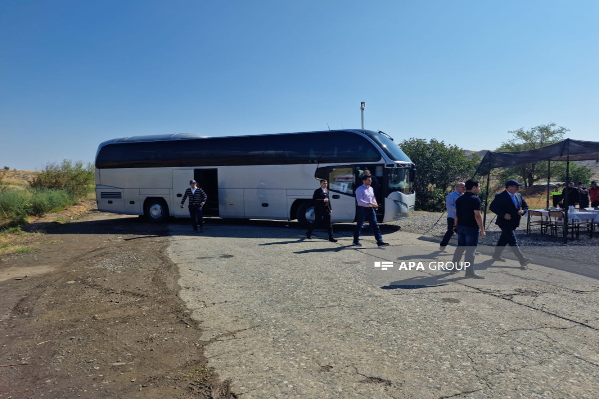 Дипломаты ознакомились с пунктом нахождения продовольственных грузов АОКП на дороге Агдам-Аскеран-Ханкенди -ОБНОВЛЕНО-ФОТО 