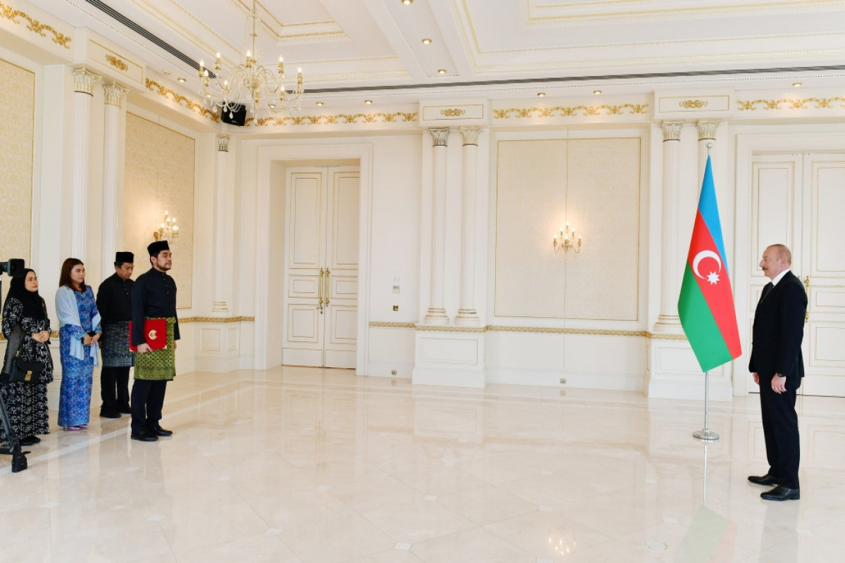 Президент Азербайджана принял верительные грамоты нового посла Малайзии - ОБНОВЛЕНО 