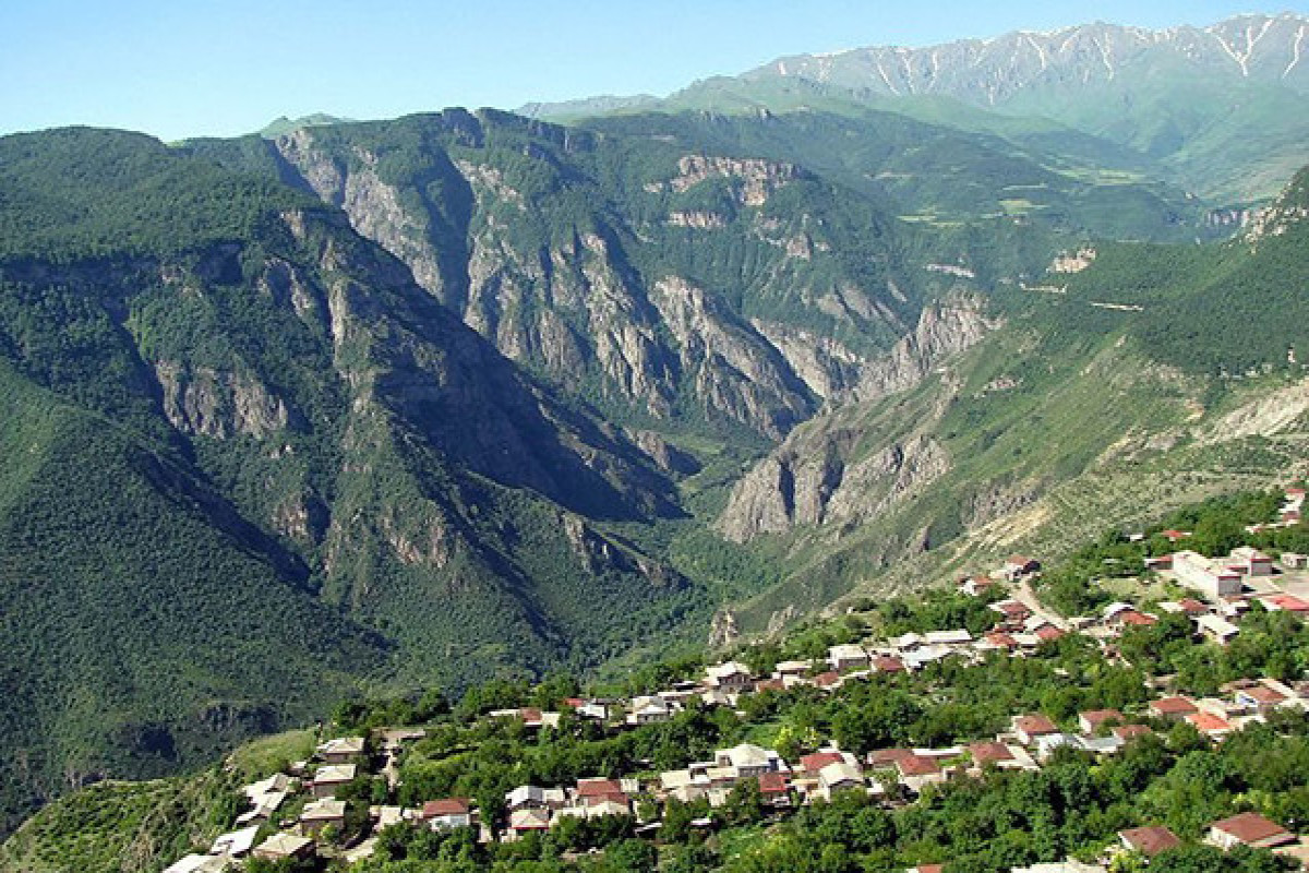 Парламент Азербайджана принял закон о создании Агдеринского района