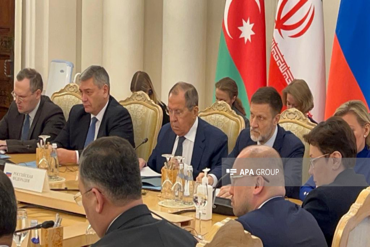 Глава МИД РФ предложил создать Каспийский совет