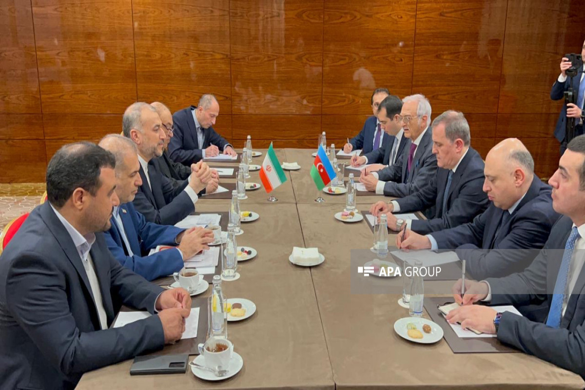 Главы МИД Азербайджана и Ирана договорились об активизации отношений по всем направлениям