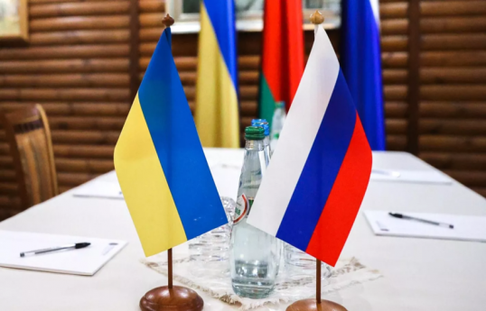 «Известия»: Россия готова к переговорам с Украиной на территории западной страны