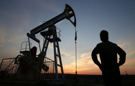 Нефть немного подорожала