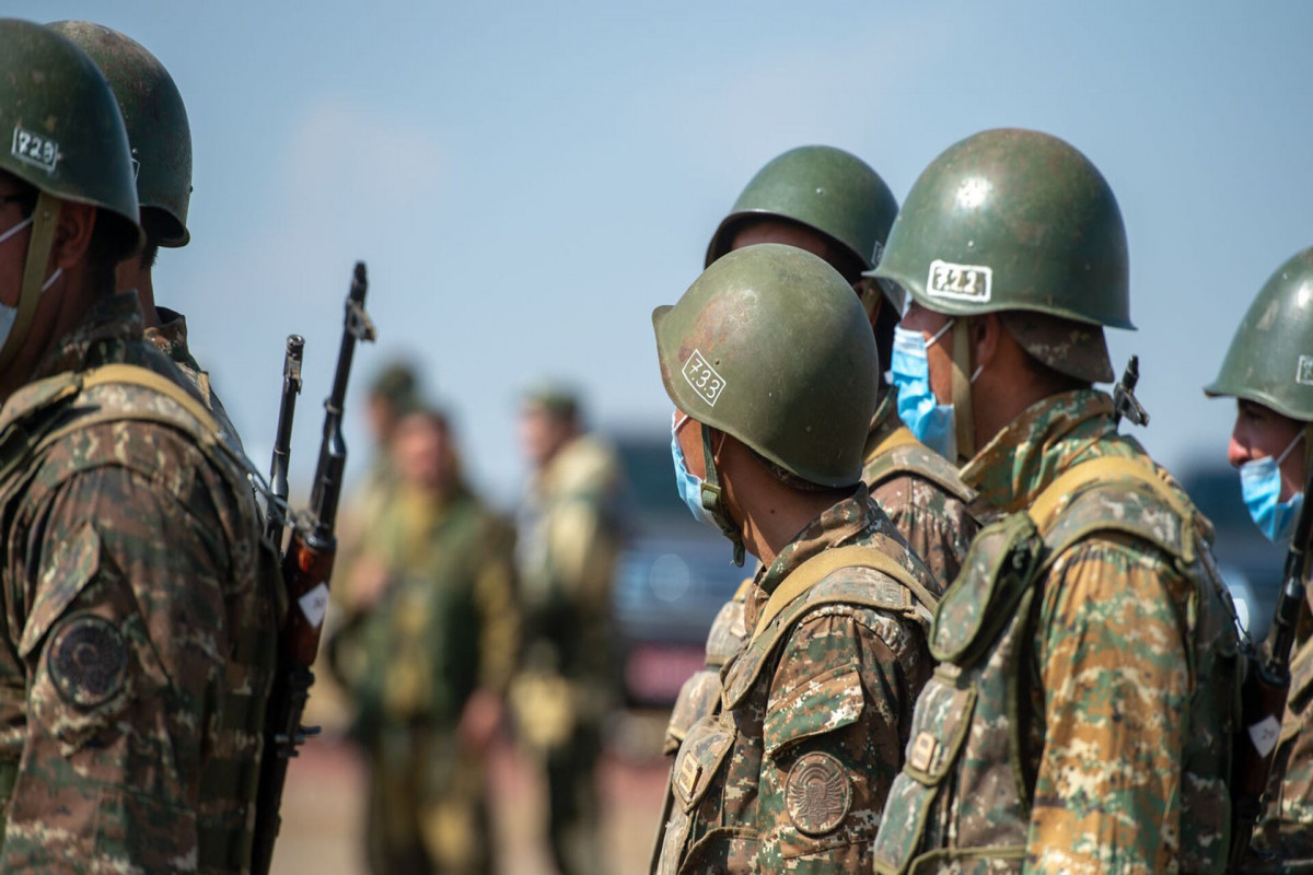 В Армении трое военнослужащих арестованы за наркотики