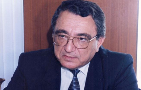 Яшар Алиев