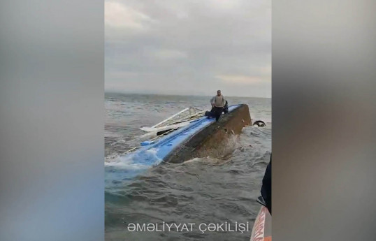 Обнародовано состояние спасенных с прогулочного катера, затонувшего  на территории бакинского бульвара -ФОТО-ВИДЕО-ОБНОВЛЕНО-3 