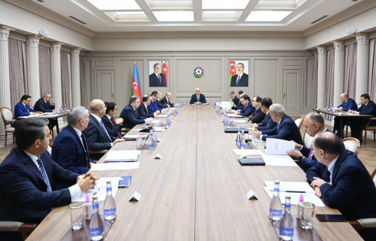 Под руководством вице-премьера Азербайджана состоялось заседание Комиссии Кабмина