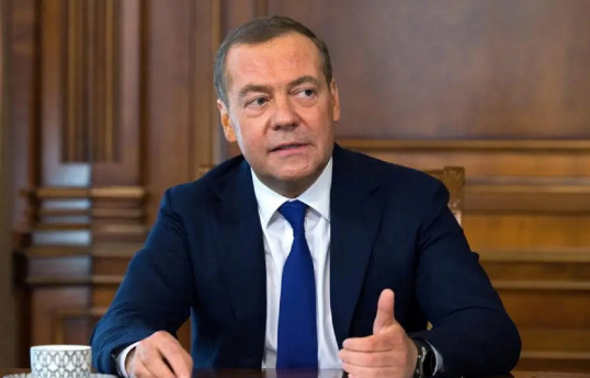 Дмитрий Медведев