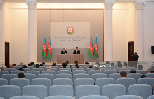 Министр: В Армении возвращение западных азербайджанцев на свои земли воспринимают как  территориальное притязание