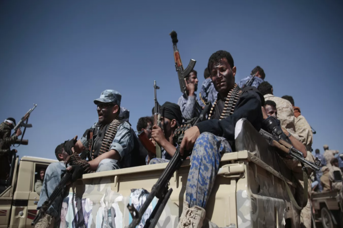 Йеменские хуситы взяли ответственность за удар по контейнеровозу Maersk