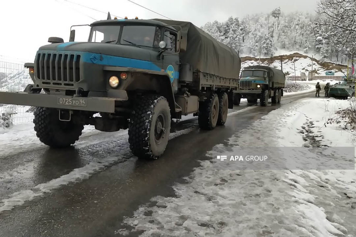 По дороге Лачин-Ханкенди беспрепятственно проехали автомобили РМК