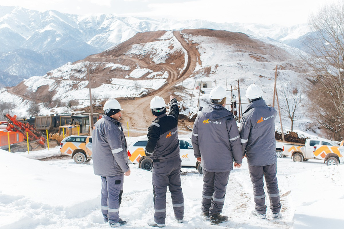 ЗАО «AzerGold» начало добычу на месторождении золота «Тюлаллар»