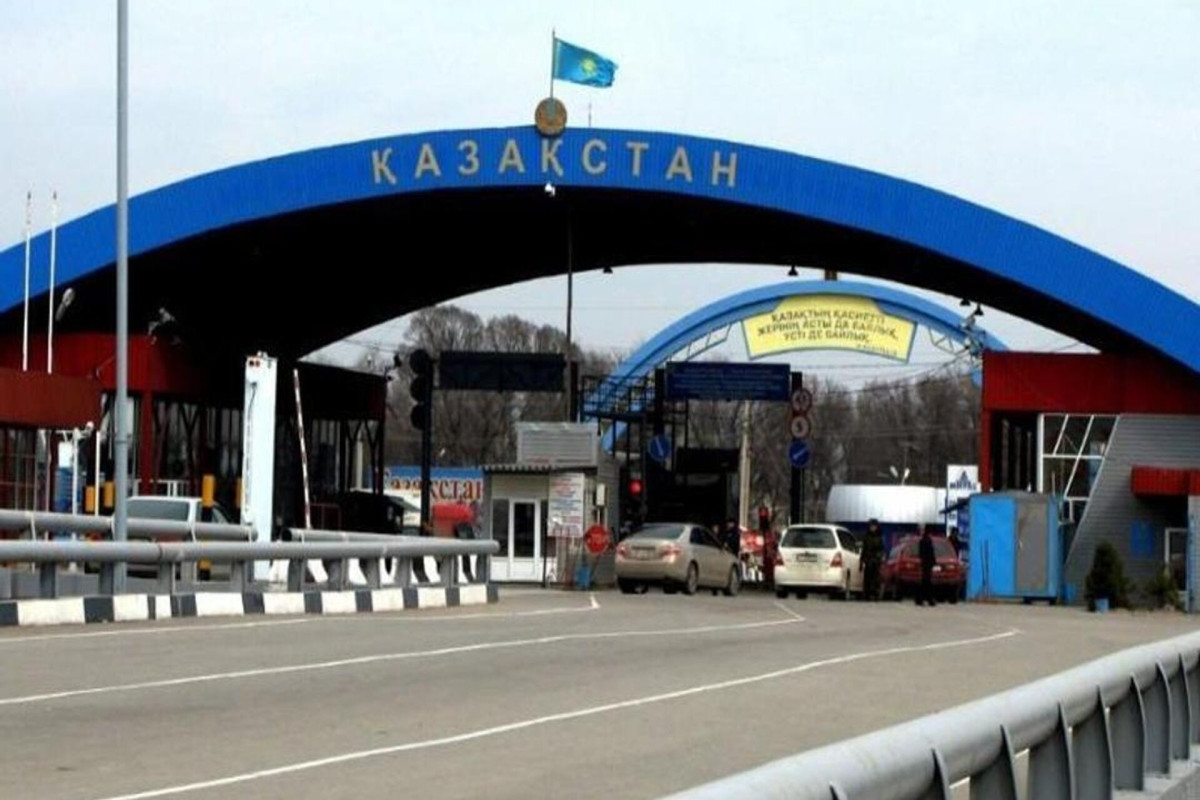 Казахстан внедрит электронную очередь на границе с Узбекистаном и Туркменистаном