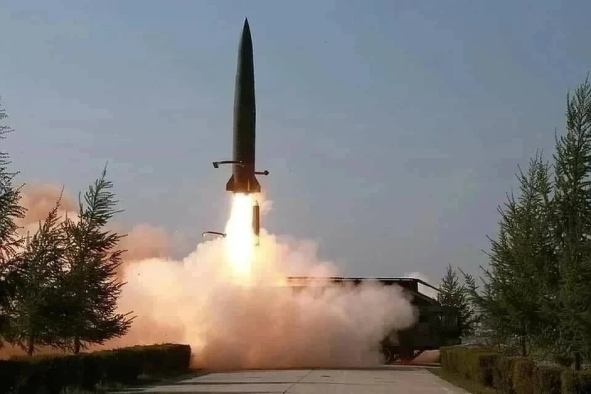 СМИ: КНДР осуществила запуск баллистической ракеты в направлении Японского моря
