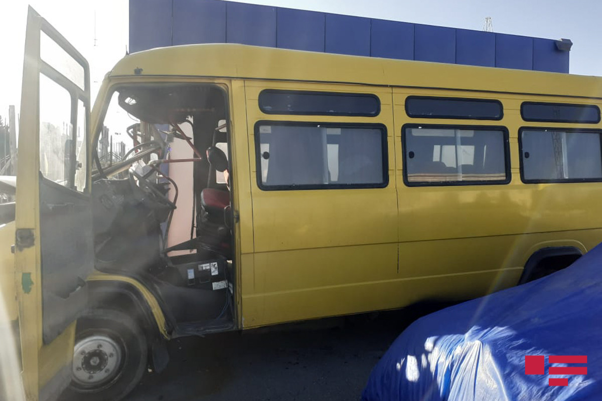 В Шеки столкнулись микроавтобус и легковой автомобиль, пострадали 7 человек-ОБНОВЛЕНО 