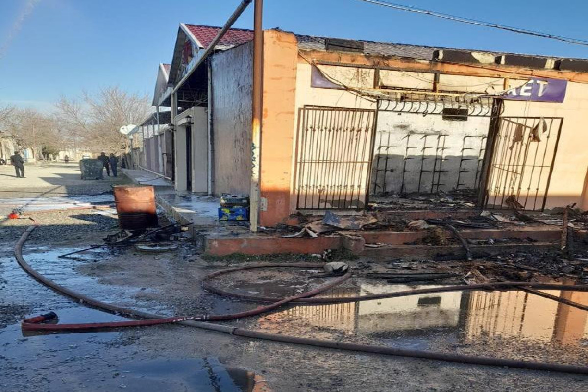 В Гобустане сгорел магазин