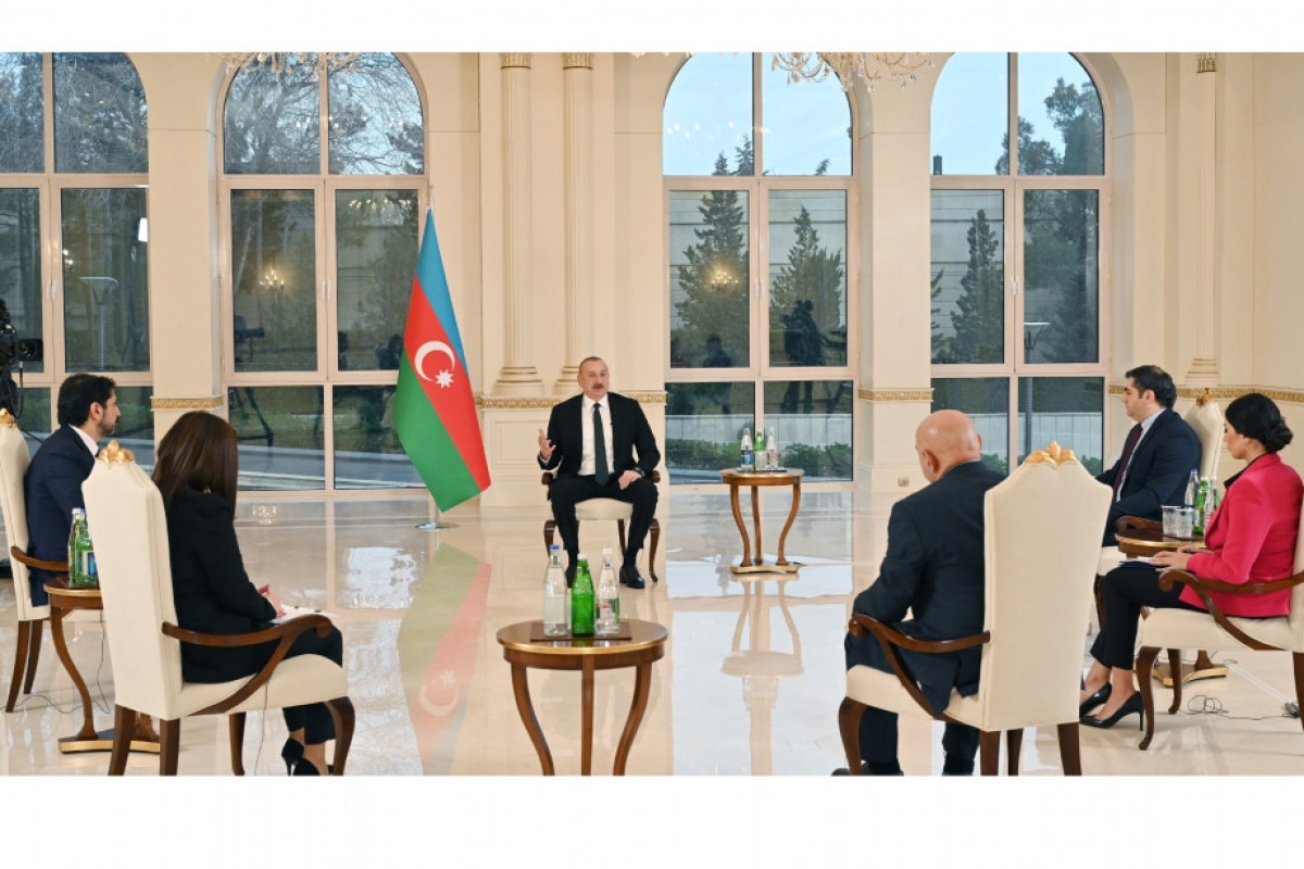 Президент: На сегодняшний день государственной поддержкой воспользовались 13 тысяч семей шехидов и инвалидов войны