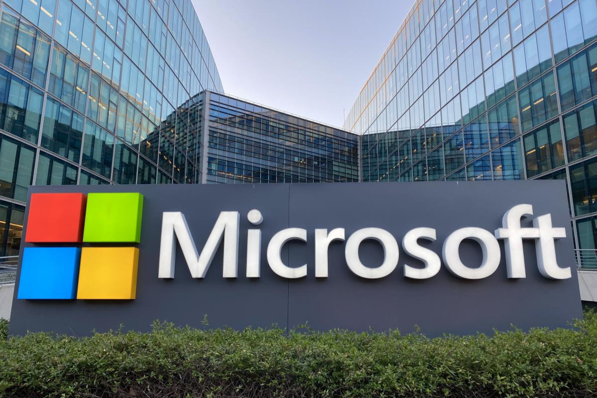 Microsoft сократит 10 тысяч сотрудников в текущем году