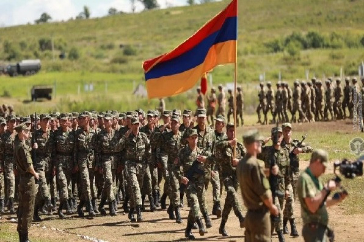 СМИ: В Армении уволят командира корпуса
