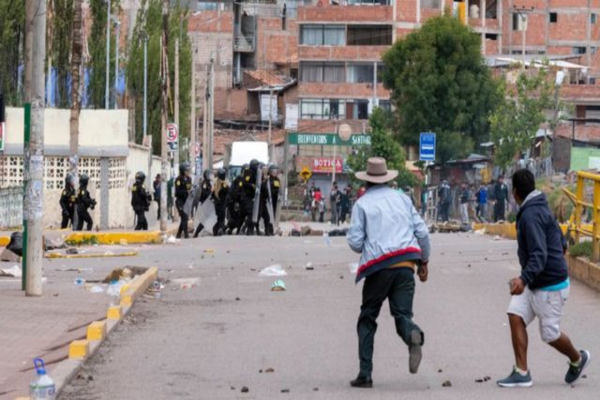 В Перу задержали более 200 забаррикадировавшихся в университете протестующих