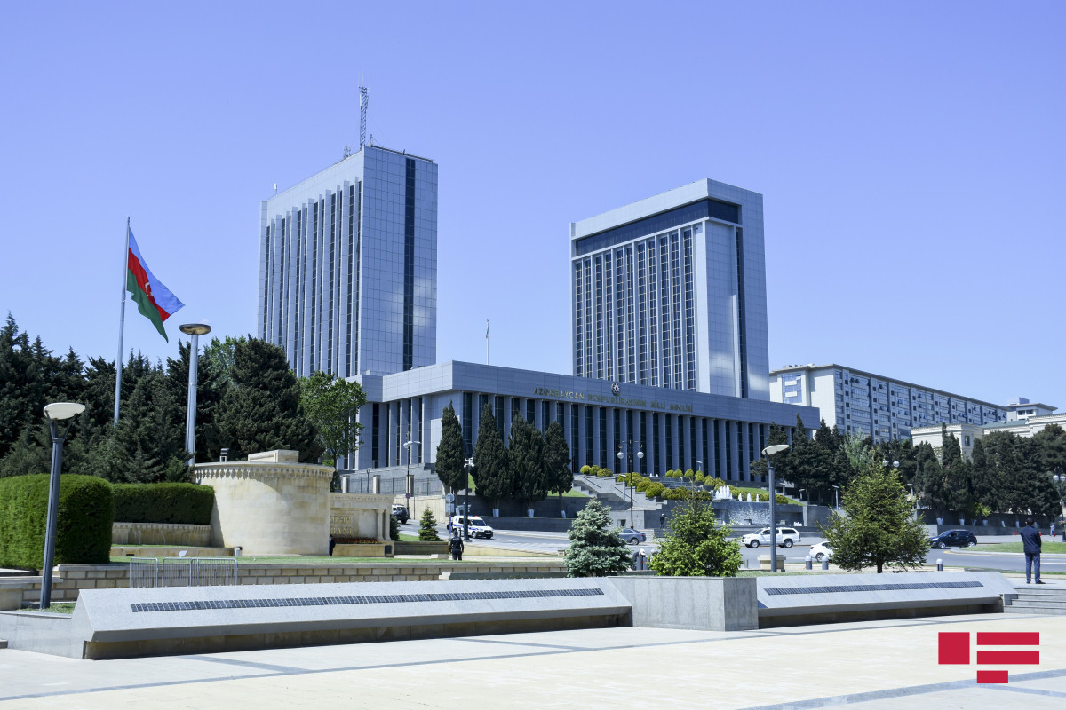 В парламенте Азербайджана предлагается провести обсуждения по туризму