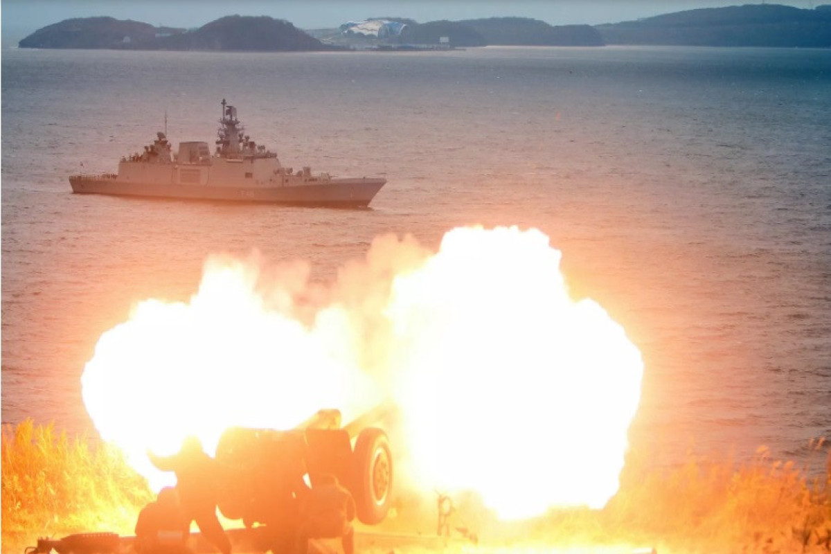 Стартовали учения ВМС Индии