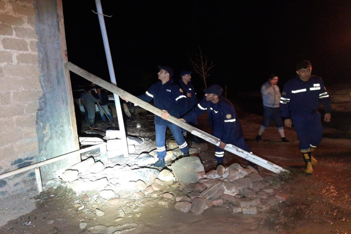 В Тертере эвакуированы 2 человека, оказавшиеся в беспомощном состоянии в результате селя