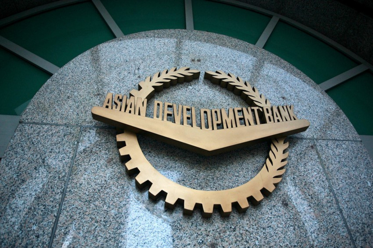 АБР: Рынок факторинга в Азербайджане может вырасти до $1,7 млрд