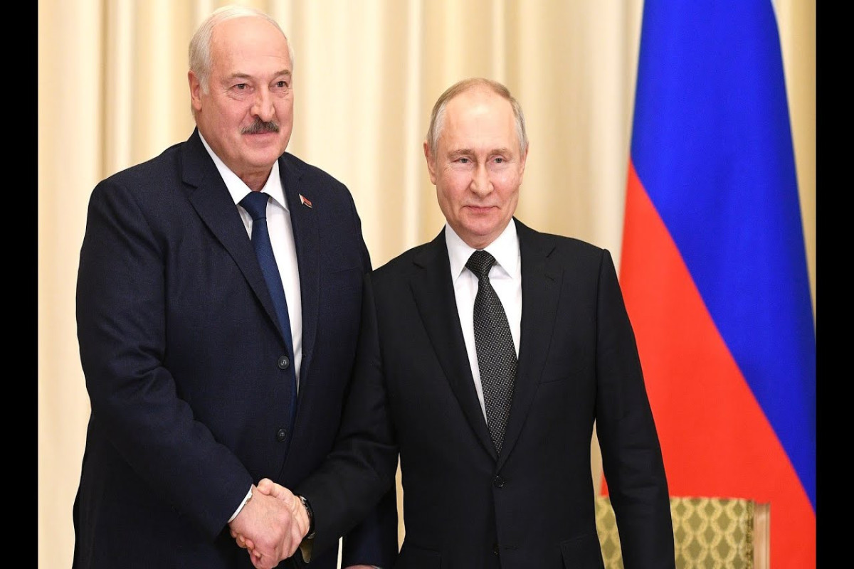 Лукашенко вылетел на переговоры с Путиным