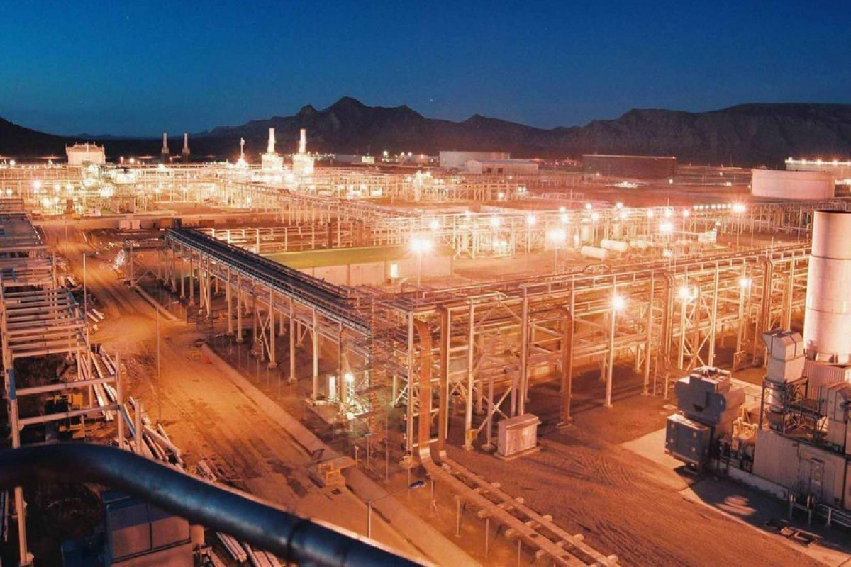 Инвестиции венгерской компании MOL в Азербайджан достигли $2 млрд