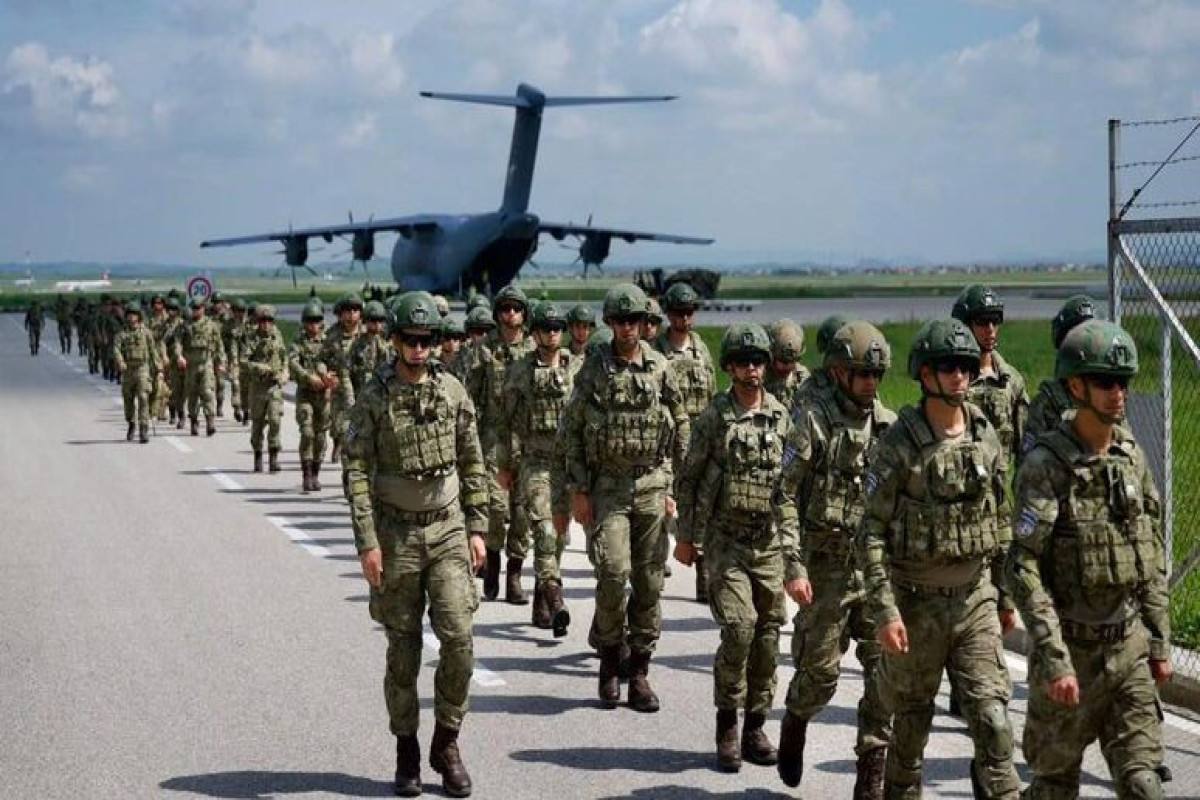НАТО: 500 турецких военных отправились в Косово