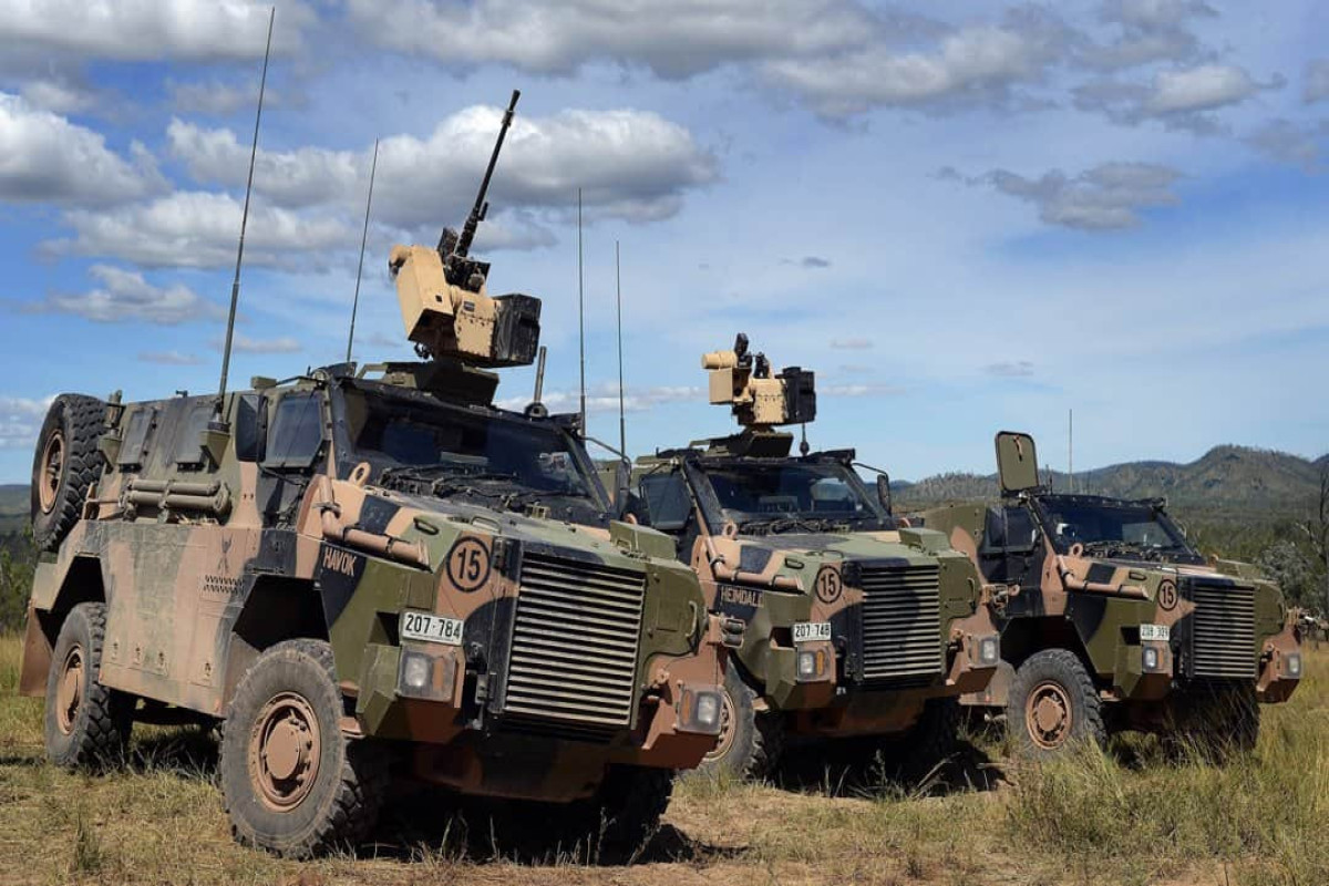 Австралия планирует поставить Украине бронемашины Hawkei