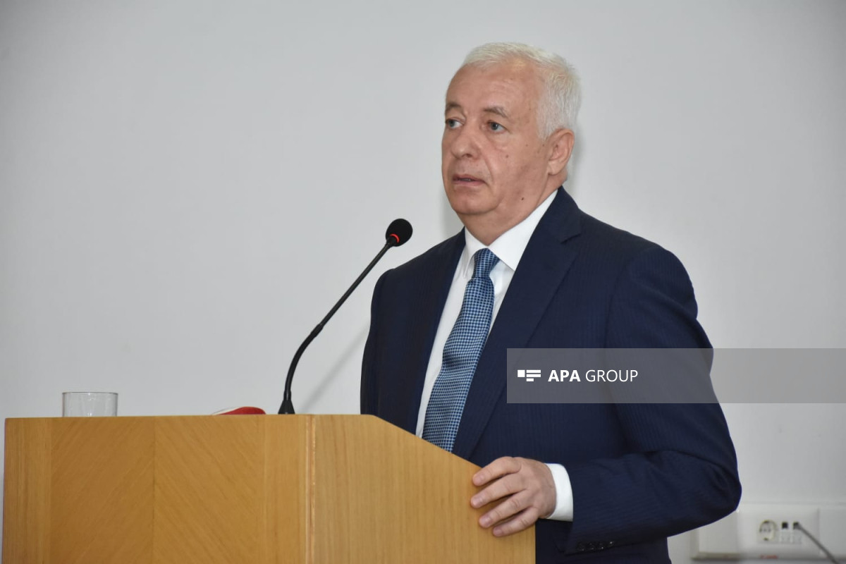 Этибар Мирзоев