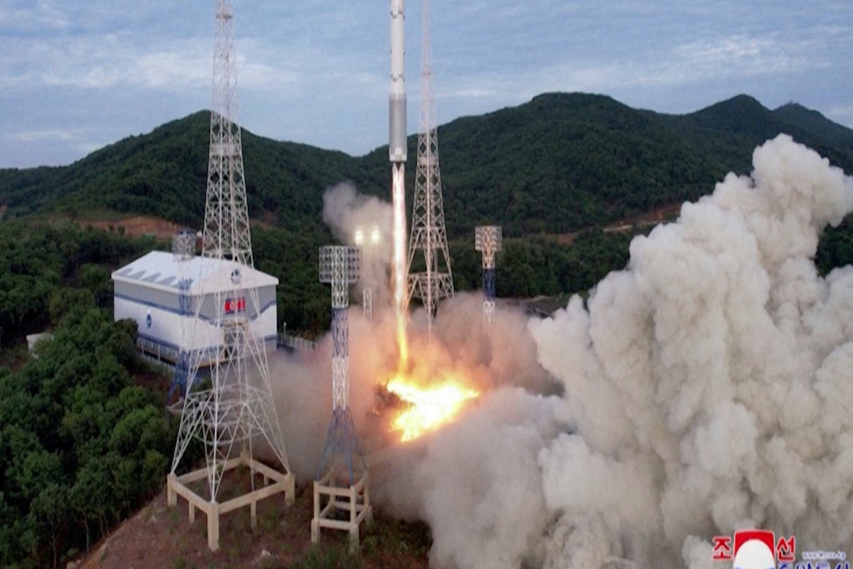 КНДР не стала повторно запускать разведывательный спутник в обозначенные сроки