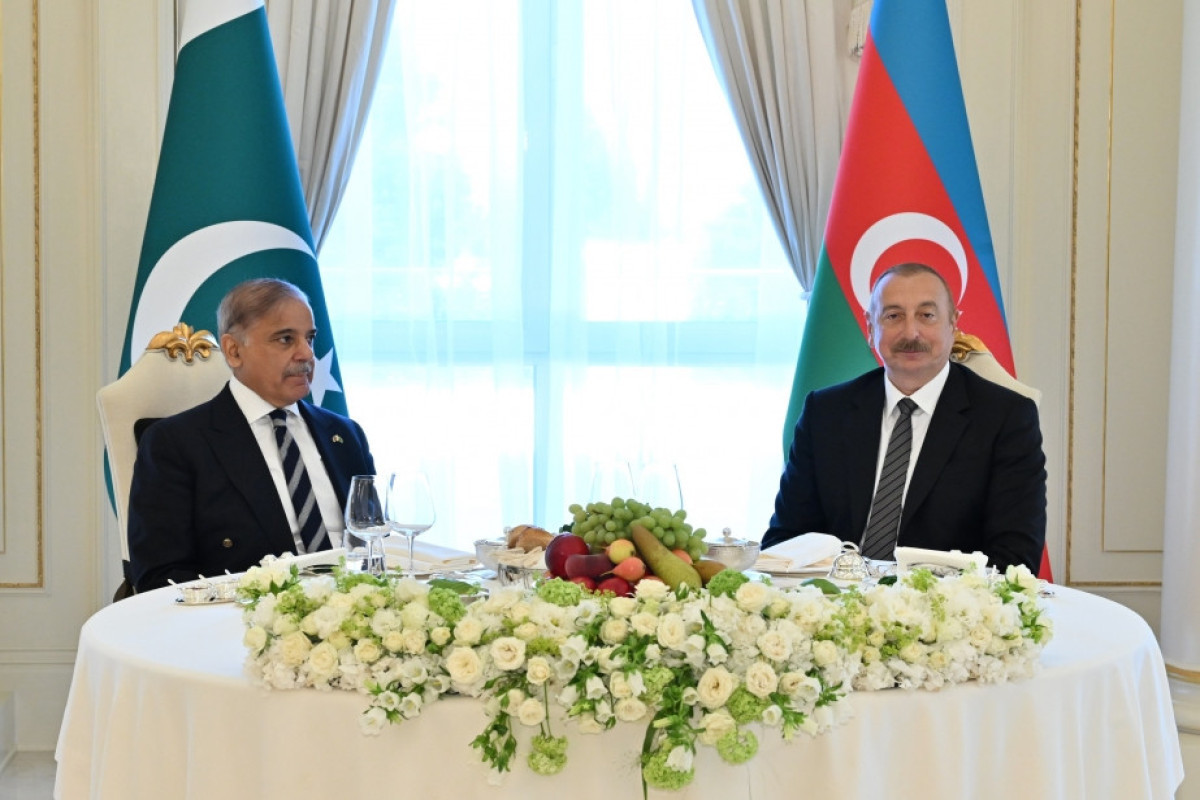 Мухаммад Шахбаз Шариф, Президент Ильхам Алиев