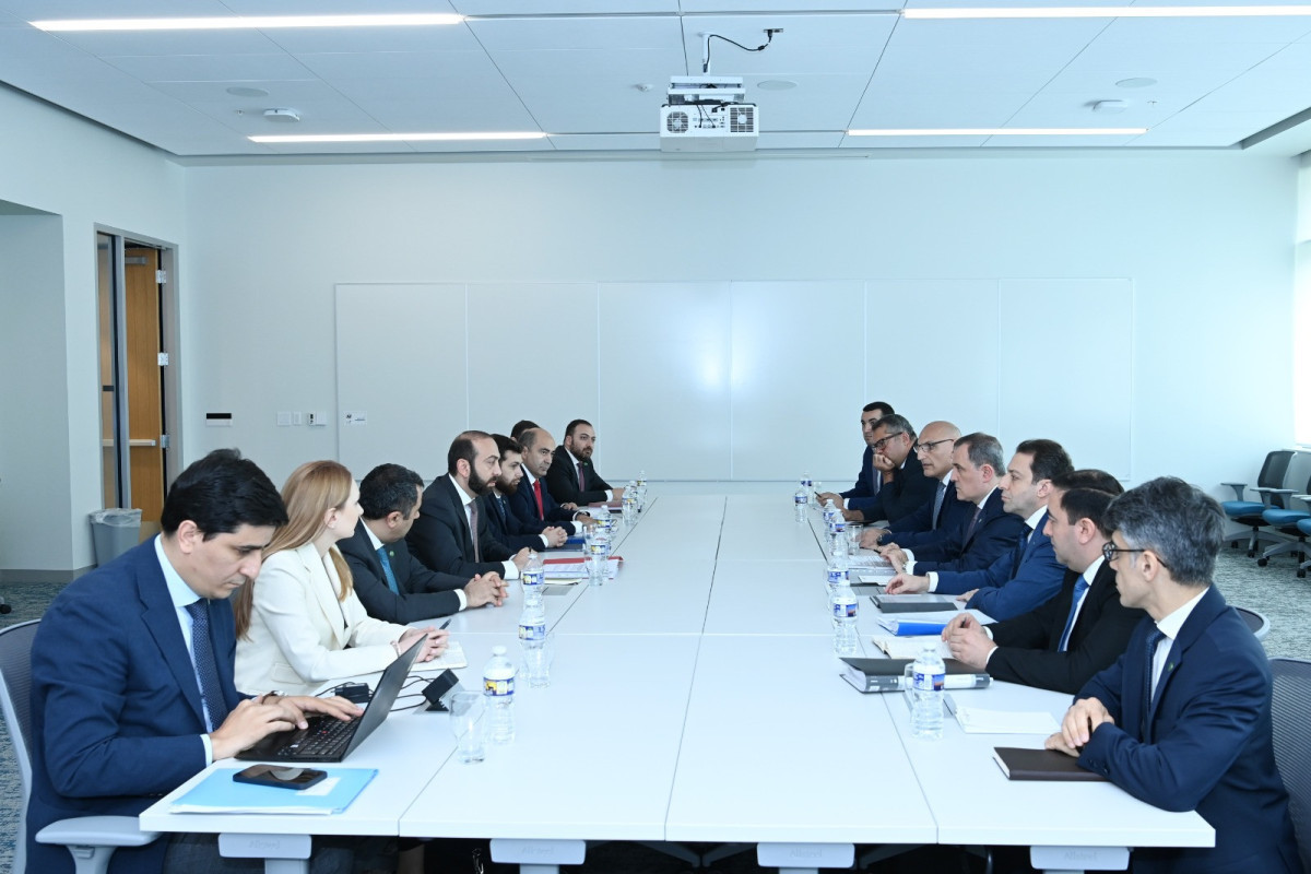 Началась встреча между главами МИД Азербайджана и Армении-ОБНОВЛЕНО 